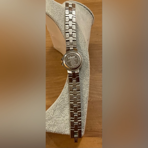 Disney:vintage woman’s about/approximately 7’inches wrist watch Pooh and Tigger. - Picture 5 of 6